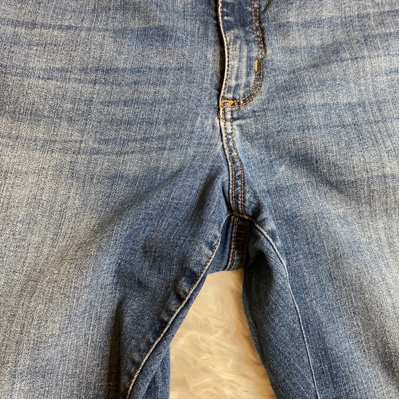 Universal Thread High Rise Skinny Short Blue Jeans - Picture 6 of 8